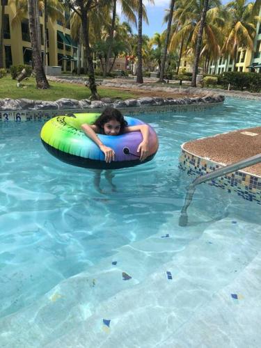 Piscina en o cerca de AQUATIKA BEACH APT 1ST FL