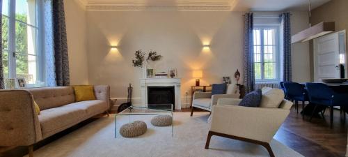 Fotografia z galérie ubytovania Exclusif - Splendide villa 6ch à 15min de Lyon v destinácii Rillieux