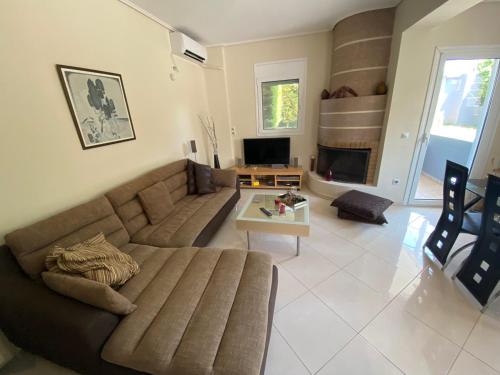 Quiet apartment in Artemis, Athens Airport