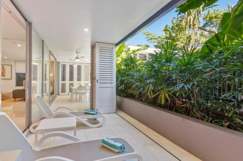 Ein Garten an der Unterkunft The Rise Noosa