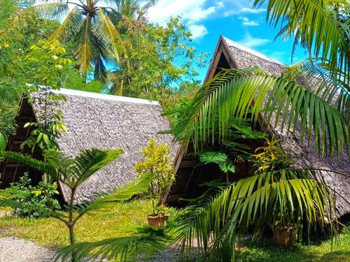 Zahrada ubytování Archery-Asia Nipa Huts Moalboal