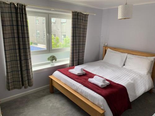 Afbeelding uit fotogalerij van Holyrood Duplex 3- Bedrooms Apartment in Edinburgh