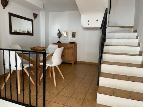 Fotografia z galérie ubytovania Casa Abuela, cheerful cosy 2 bedroom whitewashed village house v destinácii Pinos del Valle