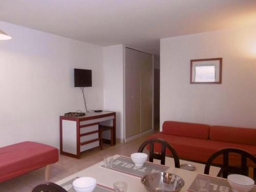 Rez de jardin 38m² à Sète avec vue mer et parking privé - FR-1-472A-129