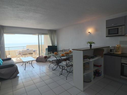 Appartement climatisé 3 pièces avec terrasse, box à Sète - FR-1-472A-217