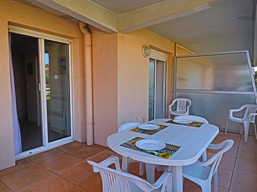 Appartement T2 climatisé avec terrasse et parking privé, à 100m de la plage à Sète - FR-1-472A-218
