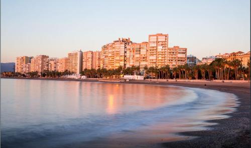 Stylish Apartment in Málaga Centro - Balcony and City View