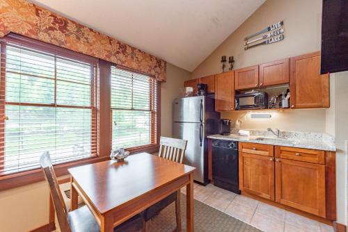 A314 Studio & Loft Standard View – Photos 4