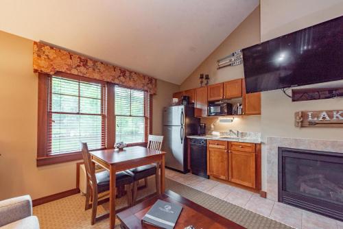 A314 Studio & Loft Standard View – Photos 3