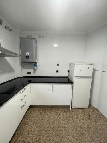 Encantadora Habitación Privada cerca del mar