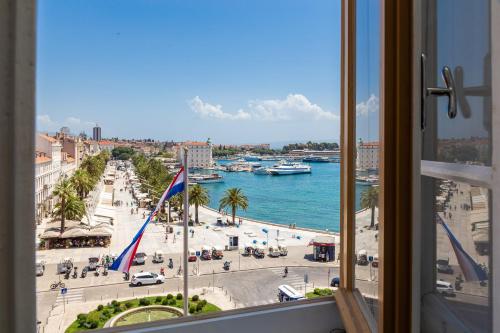 Bajamonti apartment with amazing Split city view