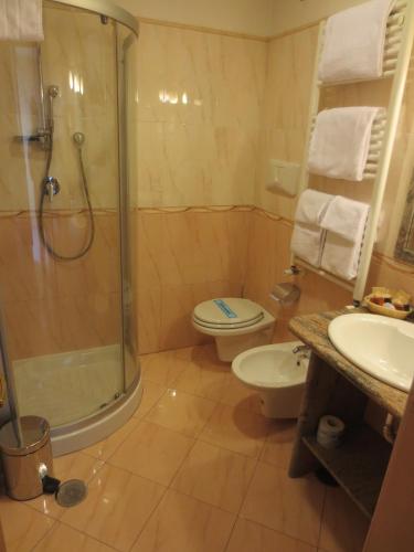Koupelna v ubytování Hotel Joyfull