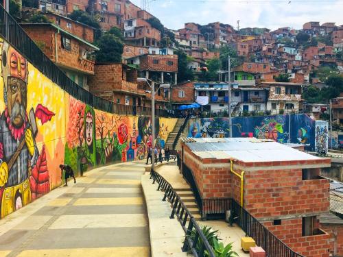 Afbeelding uit fotogalerij van Apartamento Graffitour Comuna 13 in Medellín