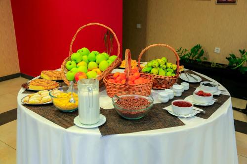 Jídlo v hotelu nebo okolí