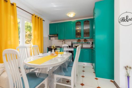 Cukerina apartment with Whirpool & Sauna