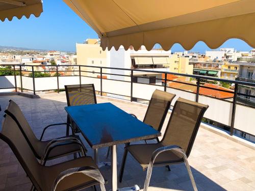 CENTRAL HUGE LUXURY APARTMENT and FREE PARKING
