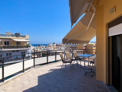 CENTRAL HUGE LUXURY APARTMENT and FREE PARKING