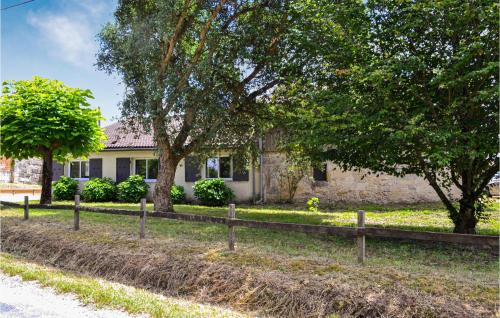 Amazing Home In Laruscade With Wifi And 3 Bedrooms