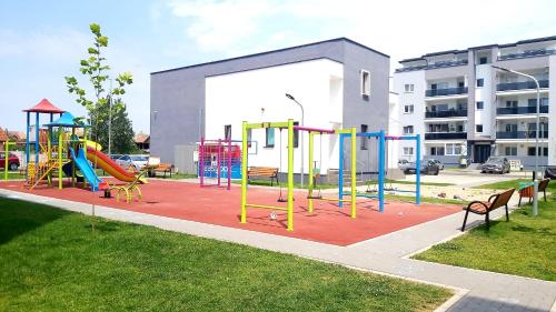 Детска площадка в Select Apartment SIBIU