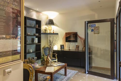 Kuchyň nebo kuchyňský kout v ubytování Hotel Feel Inn Venice Airport