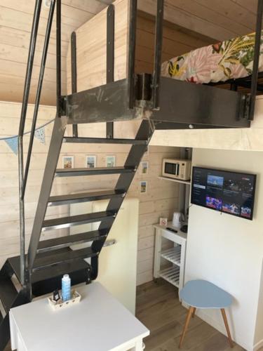 Kuchyňa alebo kuchynka v ubytovaní La petite maison d’Orphée