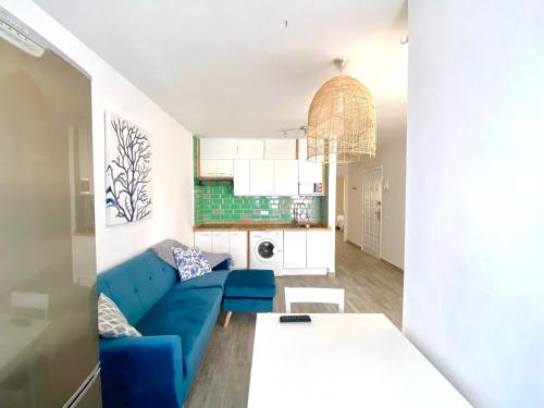 Kuchyňa alebo kuchynka v ubytovaní Modern apartment with sea views in Corralejo