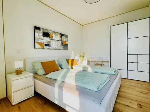 Galeriebild der Unterkunft TrIIIple Level 31 - Sonnenwohnen Apartment mit fantastischem Ausblick und Parkplatz in Wien