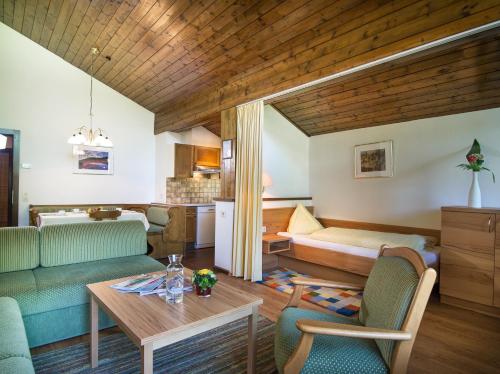 Posedenie v ubytovaní Appartementhaus Gastein inklusive Alpentherme gratis
