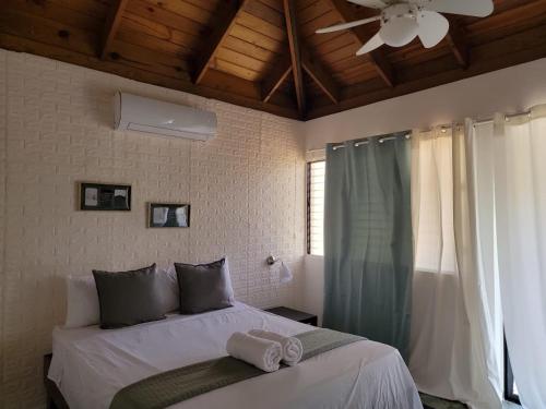 Postel nebo postele na pokoji v ubytování Hotel Sea Breeze Sosua