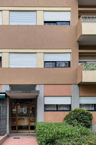 Convenient 3-Bedroom Apartments next to Bom Sucesso