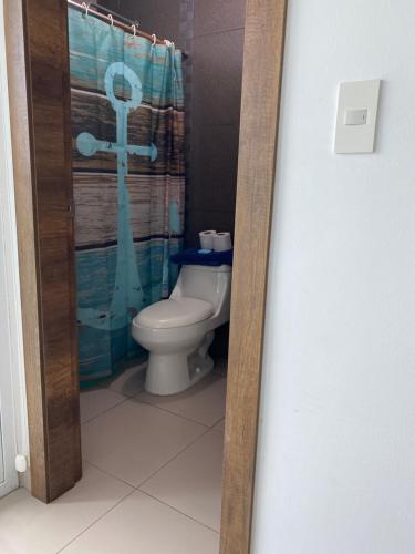 Departamentos frente al mar en Resort Playa Azul-Tonsupaにあるバスルーム