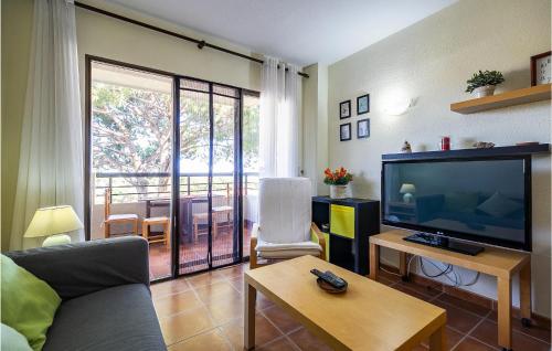 Zona de estar de Fantástico apartamento en Marbella con piscina al aire libre y 2 habitaciones