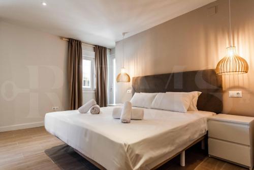 Spacious Soho Apartment with Parking REMS