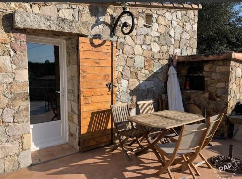 Αίθριο ή υπαίθριος χώρος στο Maisonnette