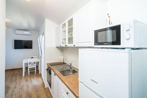 Apartments Lovro