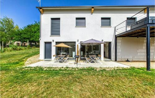 Nice Home In Montrozier With 1 Bedrooms