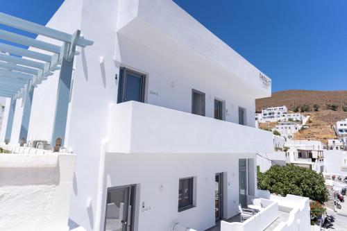 Το κτήριο όπου στεγάζεται  το διαμέρισμα
