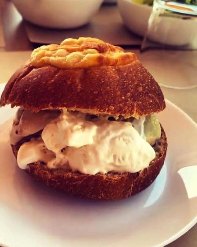 Đồ ăn tại/gần nhà nghỉ trang trại