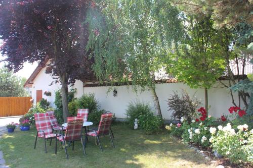 Κήπος έξω από το Linde Gasthaus