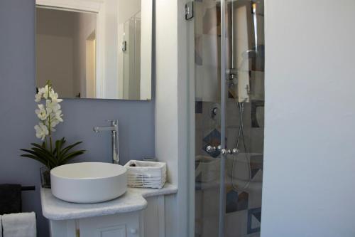 Kylpyhuone majoituspaikassa Bed & Breakfast Zia Menga - Luogosanto Sardinia