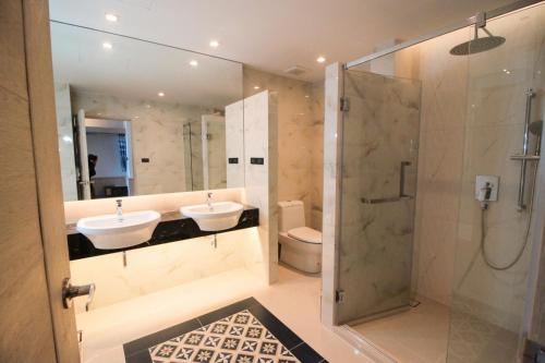 Ένα μπάνιο στο Seabed Grand Hotel Phuket - SHA Extra Plus