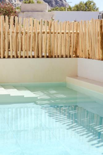 Bazén v ubytování Opalia Suites nebo v jeho okolí