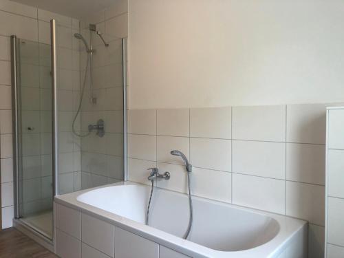Kúpeľňa v ubytovaní Bernsteinsee Ferienwohnungen und Apartments