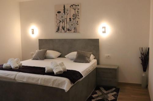 Apartment MARY- 2 free parking, near Mall of Split