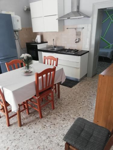Dapur atau dapur kecil di Rossella's home