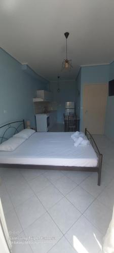 Ένα ή περισσότερα κρεβάτια σε δωμάτιο στο Johanna Apartment 3