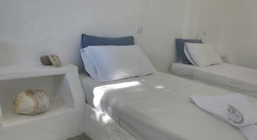 Lagada Beach Hotelにあるベッド