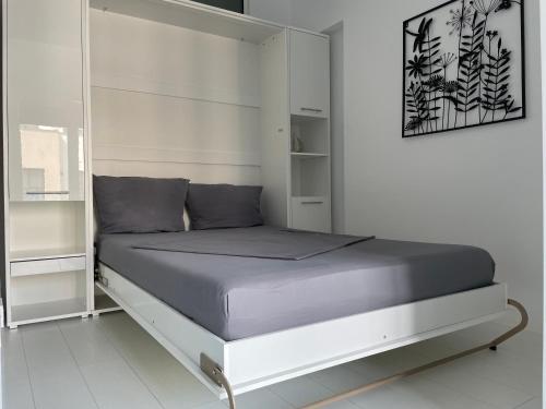 Luxury Westpark 2-Room Apartment Lakeview W5房間的床