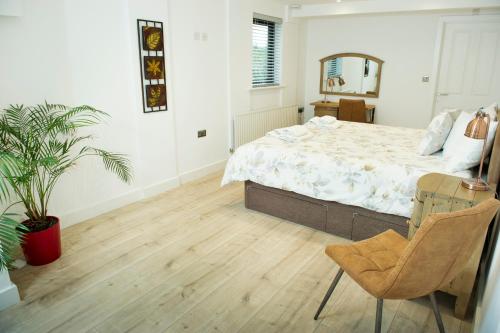 Una cama o camas en una habitación de Graysonside