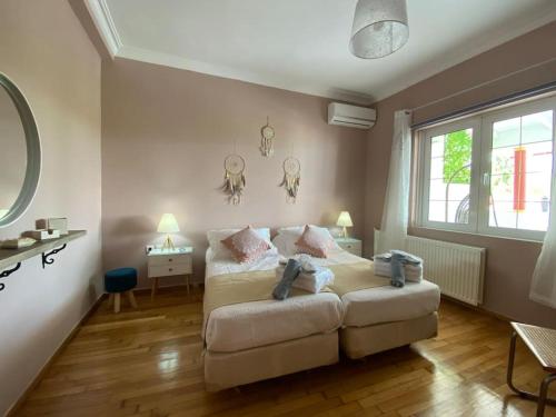 Χώρος καθιστικού στο Oasis Grand House-large balcony with sea view